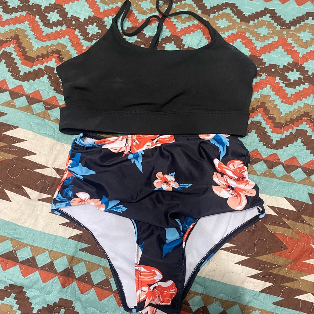 Bathing suit